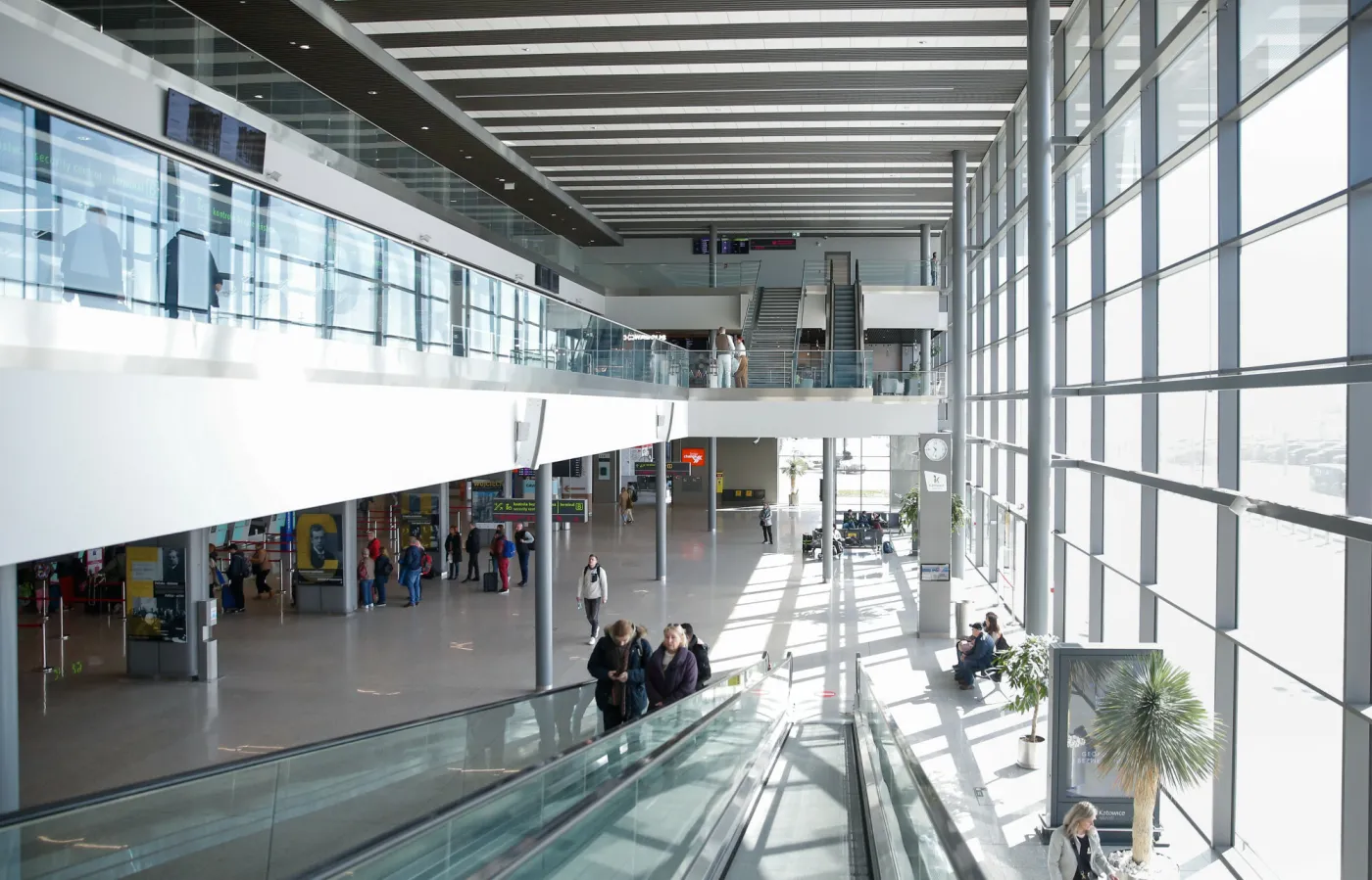 Tragedia na lotnisku w Pyrzowicach. Nie żyje 27-letnia strażniczka graniczna