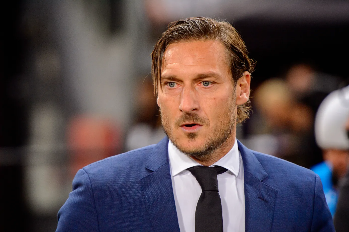 Francesco Totti okryje się hańbą. "Depcze prawa człowieka i demokrację"