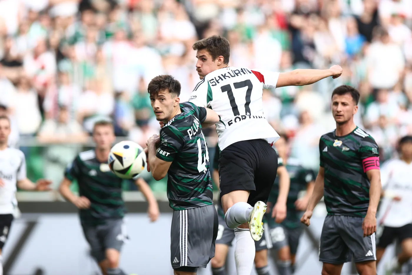 Legia wystawiła nerwy kibiców na próbę. Ziółkowski bohaterem ostatniej akcji