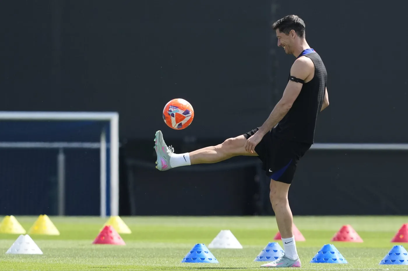 Sport w TV środę 15 maja. Derby Barcelony, Widzew - Legia. Gdzie obejrzeć na żywo?