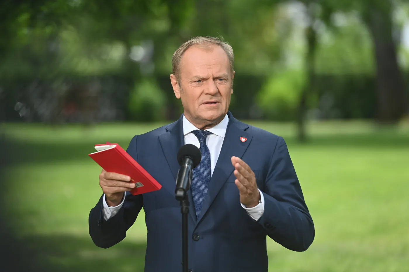 Donald Tusk straszy ministrów w swoim rządzie. "Niech nikt nie śpi spokojnie"