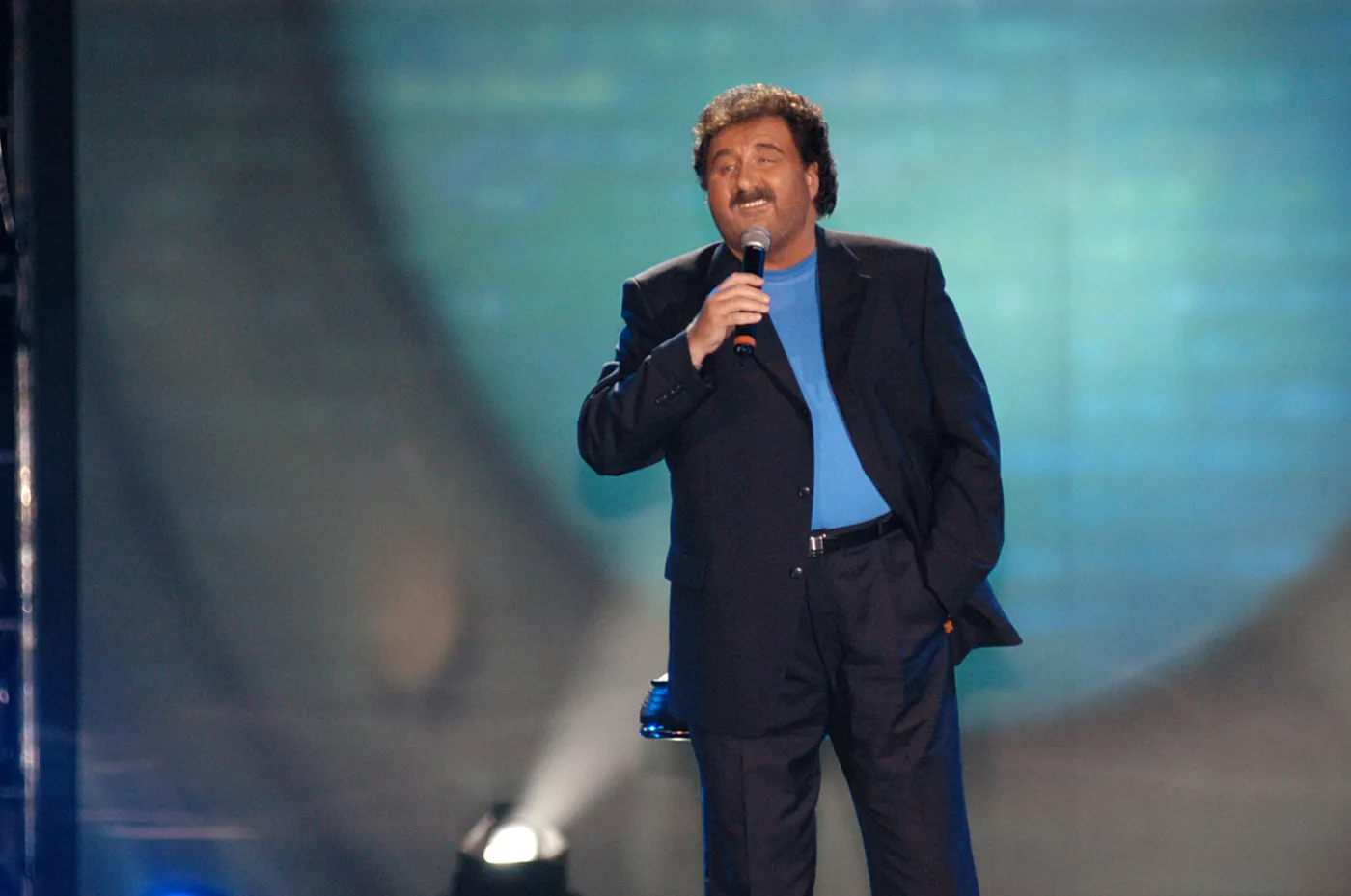 To on wykona przebój Krzysztofa Krawczyka w "Na Wspólnej". Namaścił go sam Krawczyk