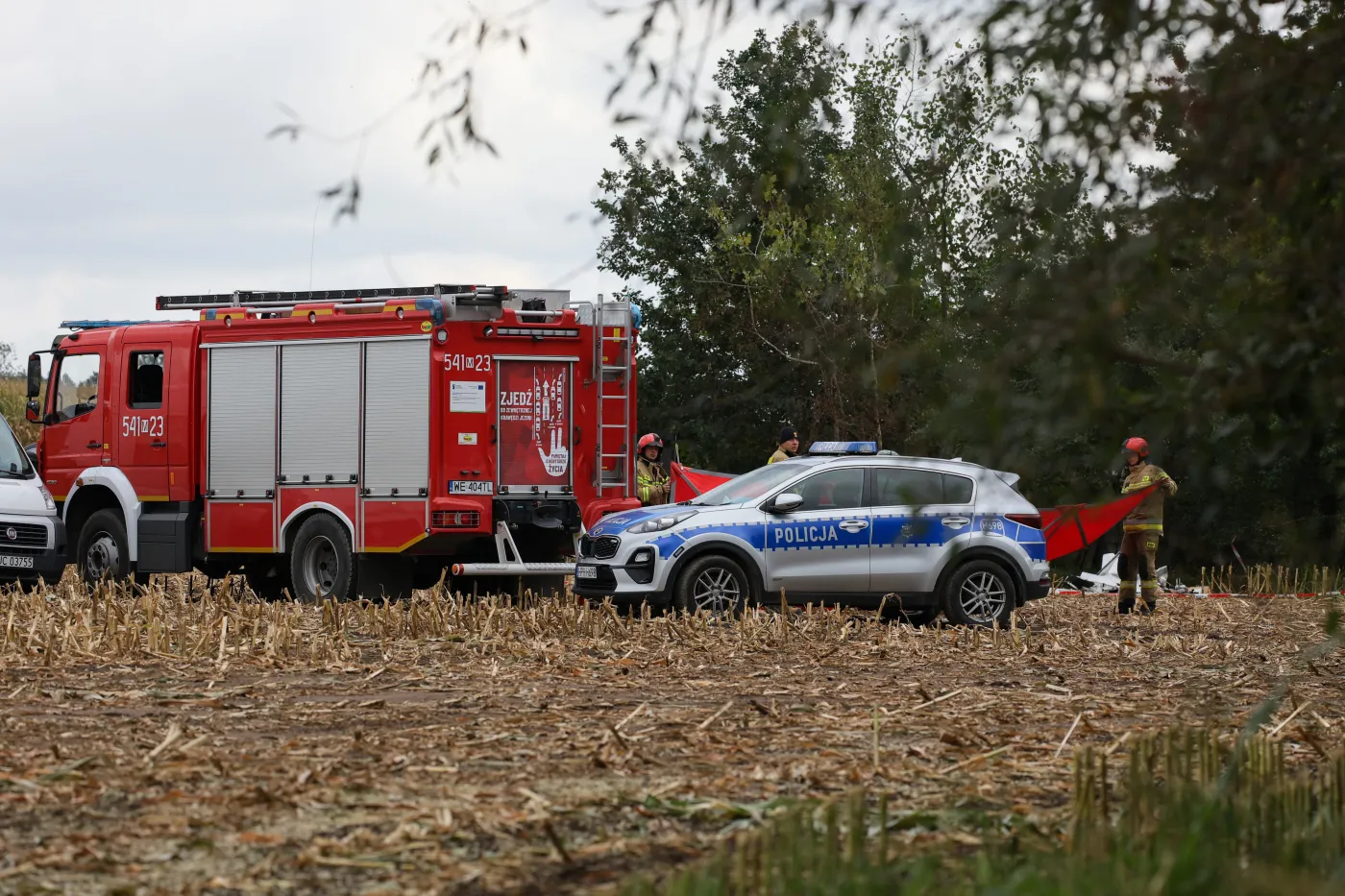 Alarm na Lubelszczyźnie. Tajemniczy balon z nieznanym ładunkiem spadł na pole