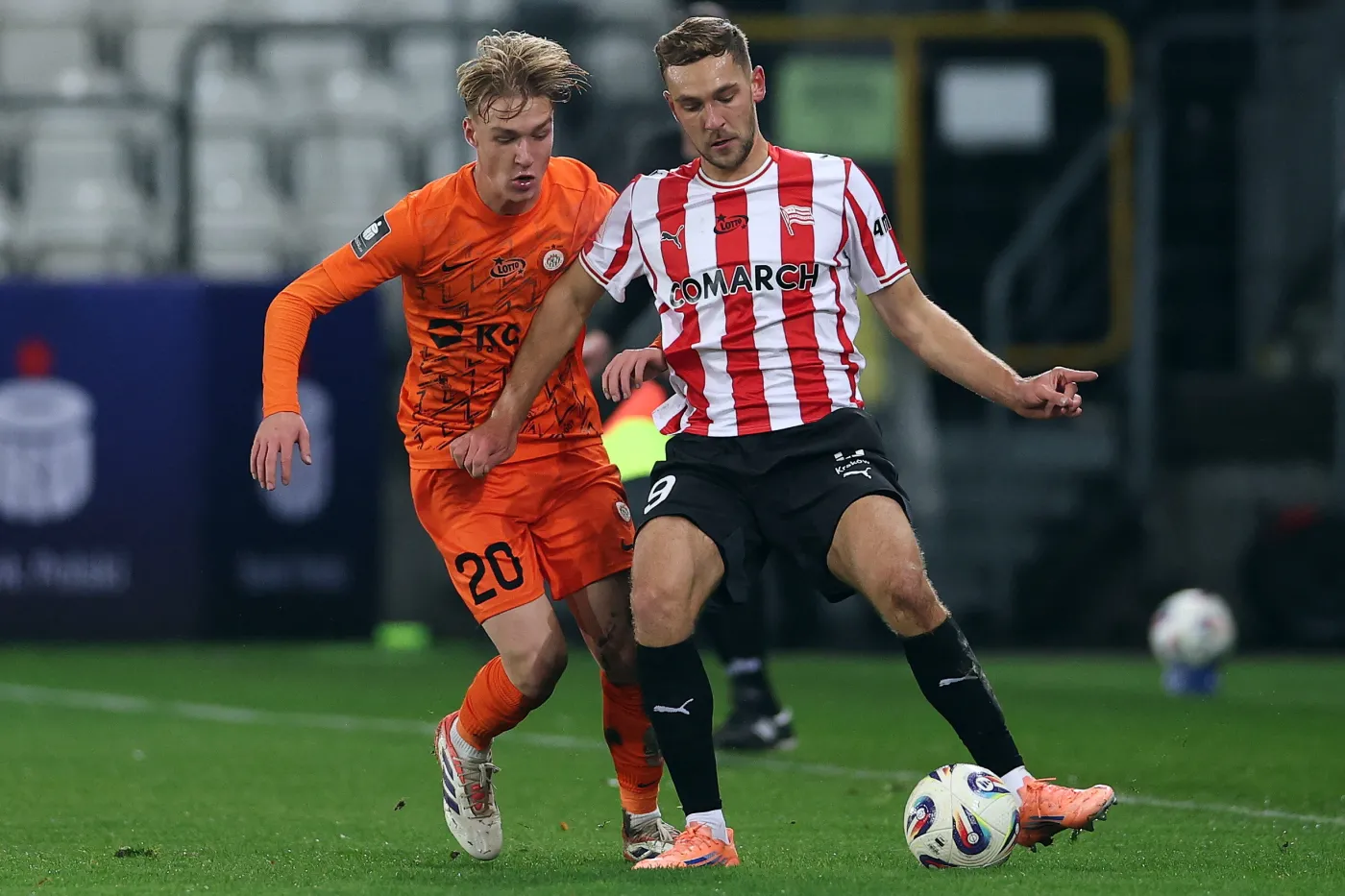 Filip Stojilkovic powinien Cracovii zapewnić trzy punkty. Trafił w bramkarza Zagłębia