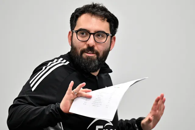 Afera w Radomiaku. Radny Wójcik: Feio mnie obraził, a ja musnąłem go w policzek