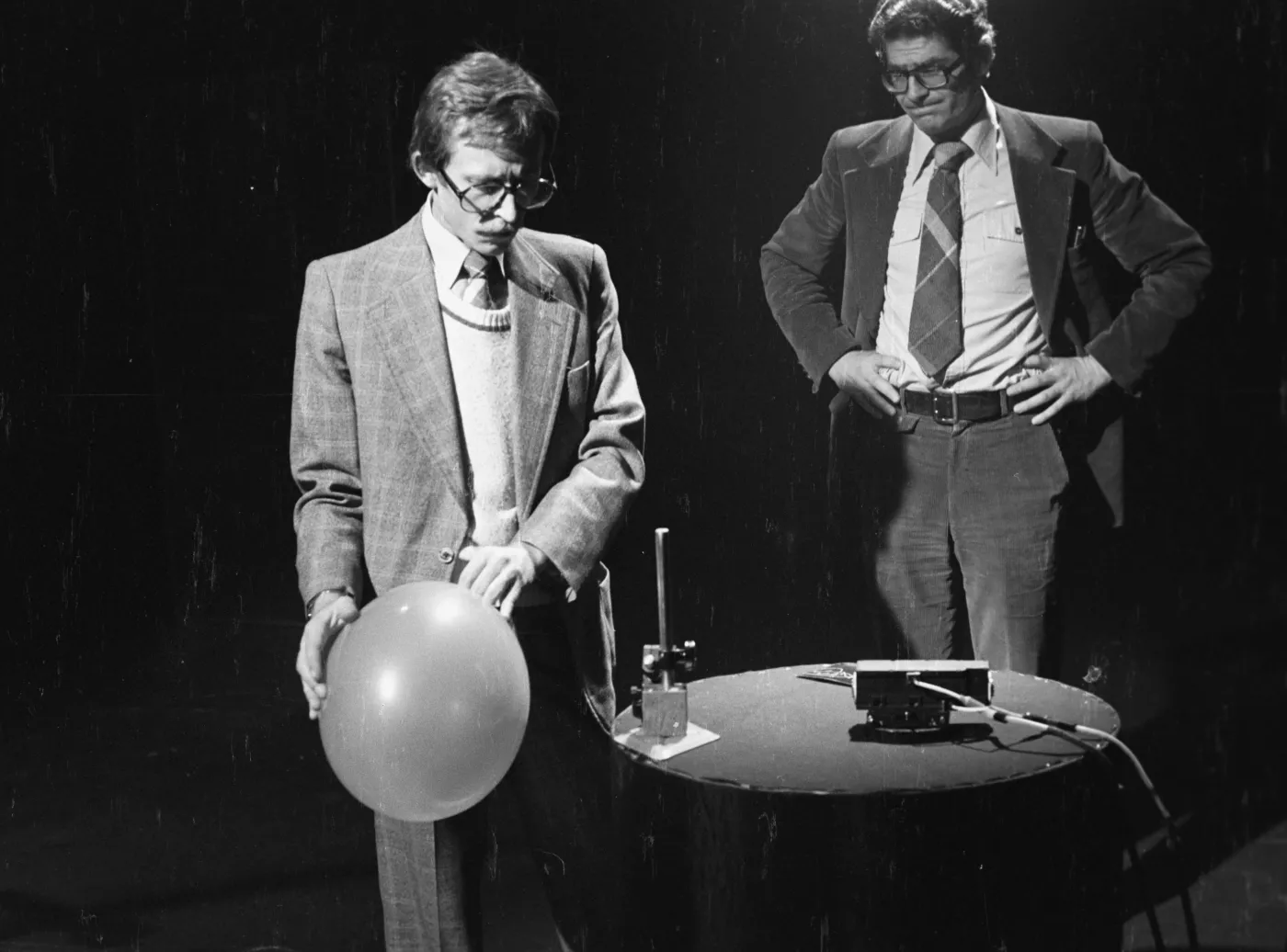 Andrzej Kurek i Zdzisław Kamiński w studiu telewizyjnym