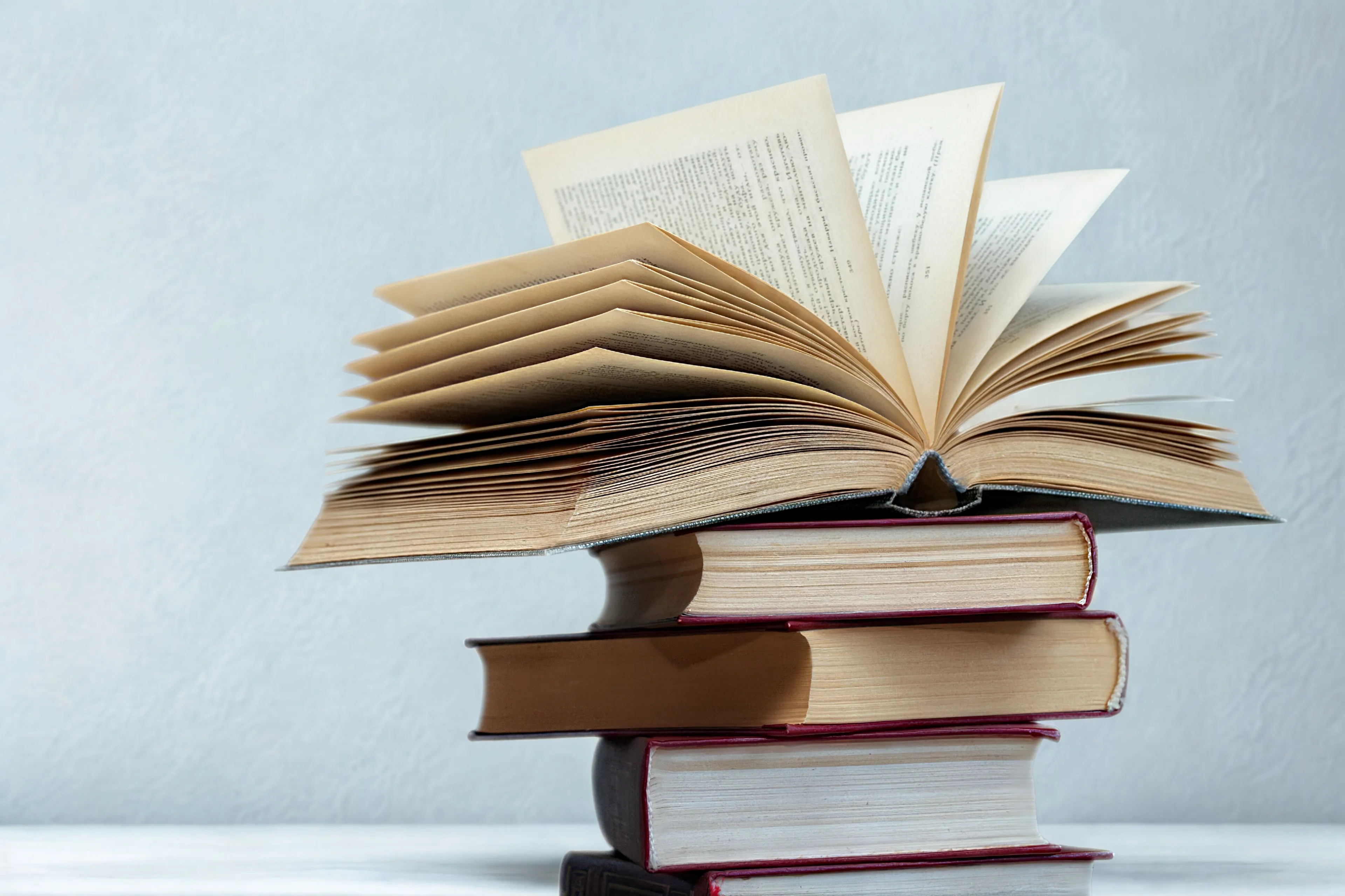 QUIZ ze szkolnych lektur. Uzupełnij tytuł książki. Na ostatnie pytanie trzeba uważać