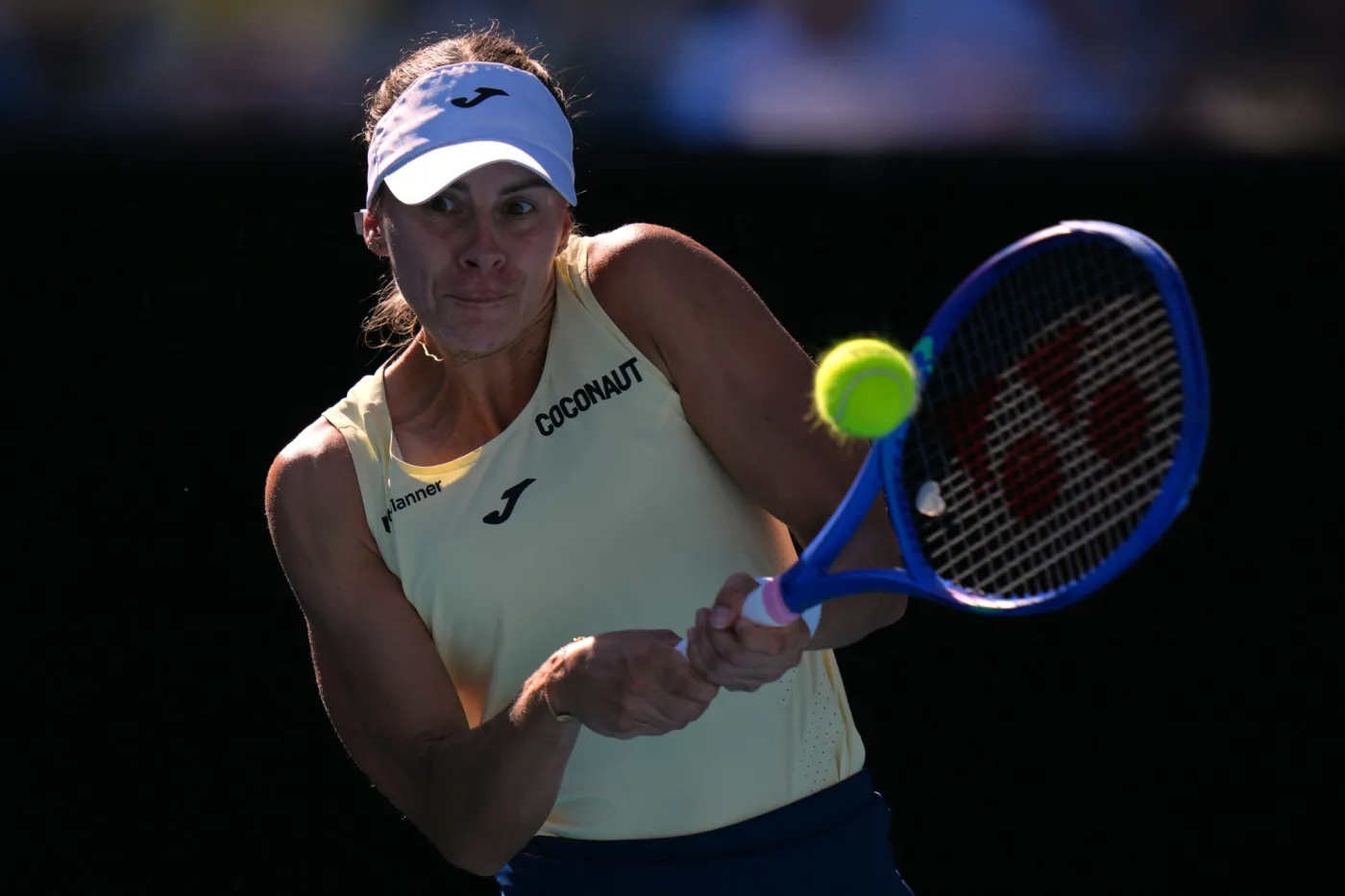 Polski mecz w Miami. Linette pokonała Grachevą i teraz zmierzy się ze Świątek