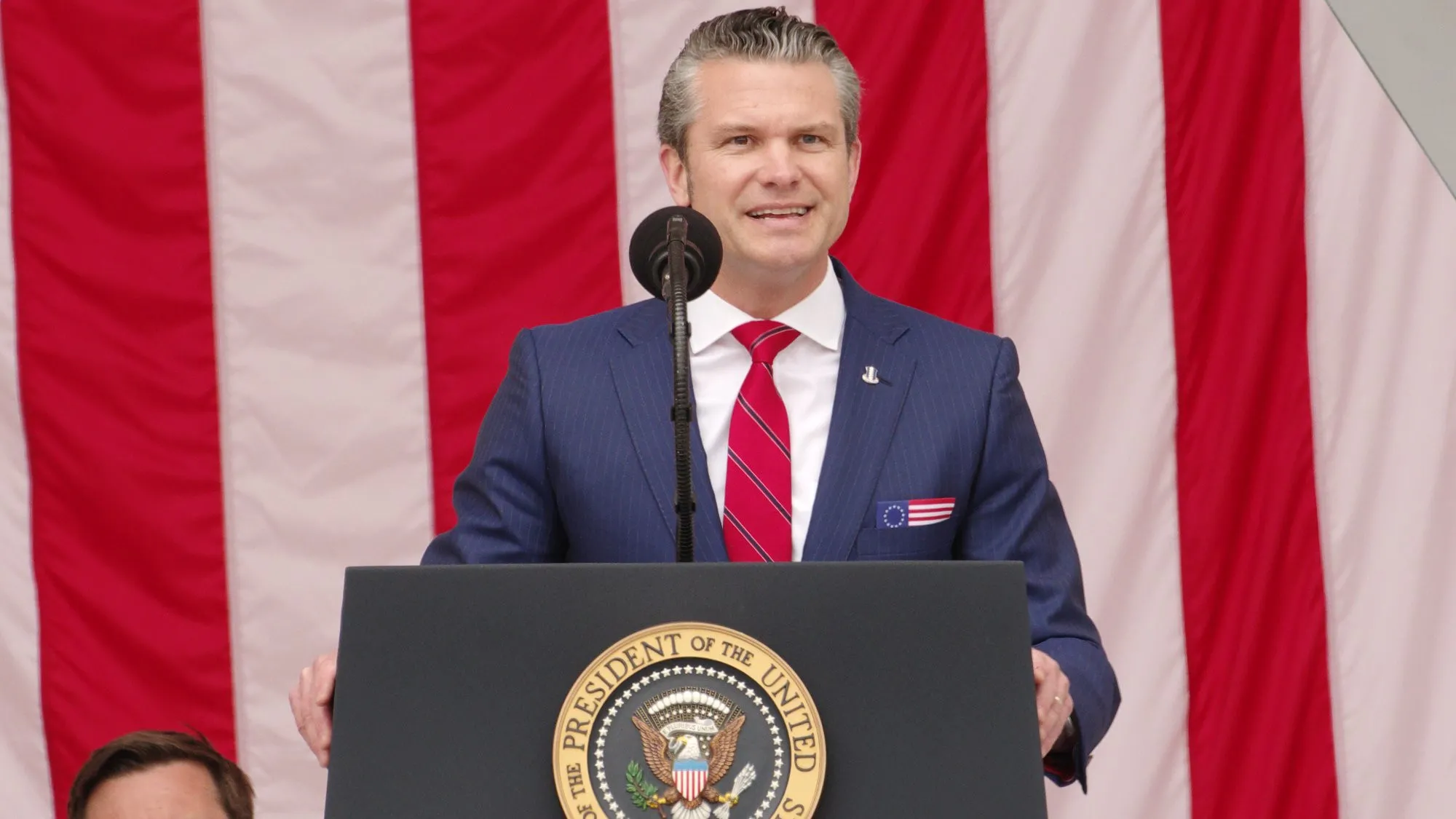 Pete Hegseth na liście do zwolnienia. Demokraci grożą szefowi szefa Pentagonu