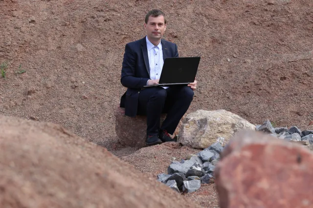 Pali się, podkręć basy [Eureka! DGP]