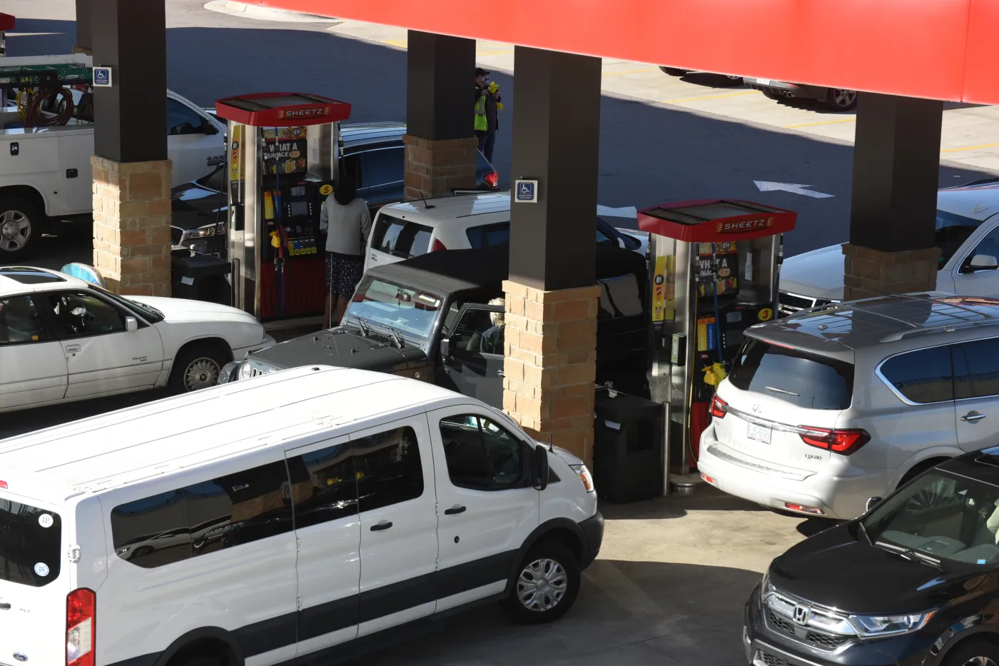 "Powinniśmy się do takich akcji przyzwyczajać". Cyberataki realnym zagrożeniem