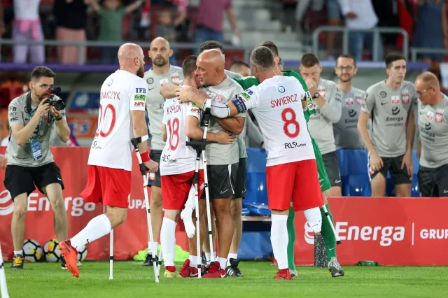 ME w amp futbolu: Pewna wygrana Polaków na inaugurację