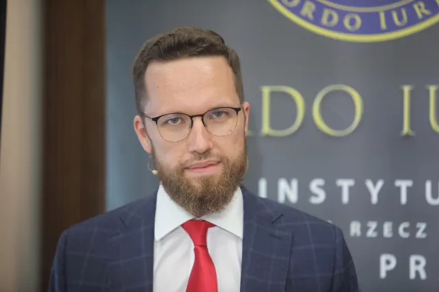 Rozłam w Ordo Iuris. Były wiceprezes: Odeszło kilkanaście osób