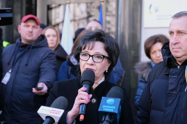 Marszałek Witek: Panie Putin, jest pan nie tylko zbrodniarzem, ale też tchórzem