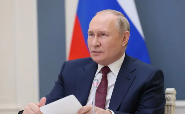 Putin całymi garściami czerpie z Hitlera. To dlatego wojnę ukryto pod nazwą "operacji specjalnej" [FELIETON]