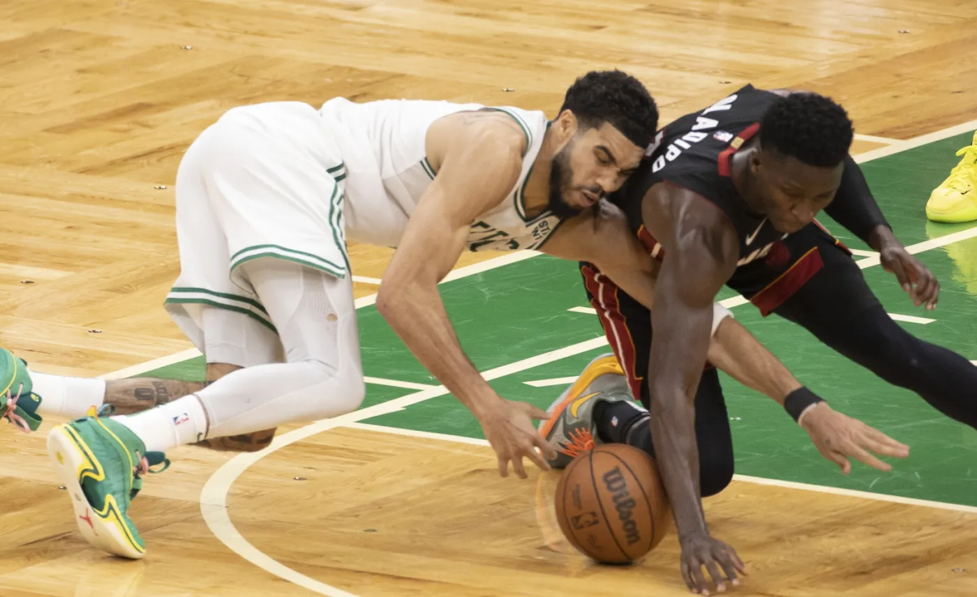 NBA. Celtics doprowadzili do remisu. Tragiczna gra gwiazd Heat