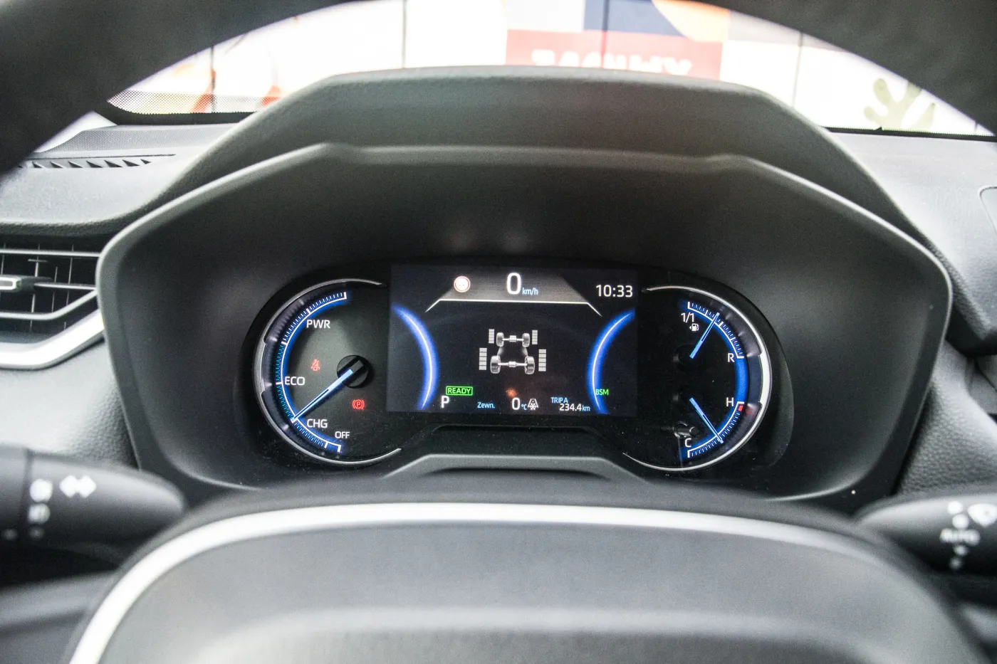 toyota-rav4-adventure-facelift-nadal-born-in-the-usa-tyle-ze-akcentami-offroadu-37643336.jpg