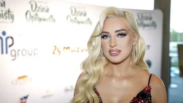 Anna Markowska wbija szpilę Caroline Derpienski? "Klasa jest w środku, a nie..."