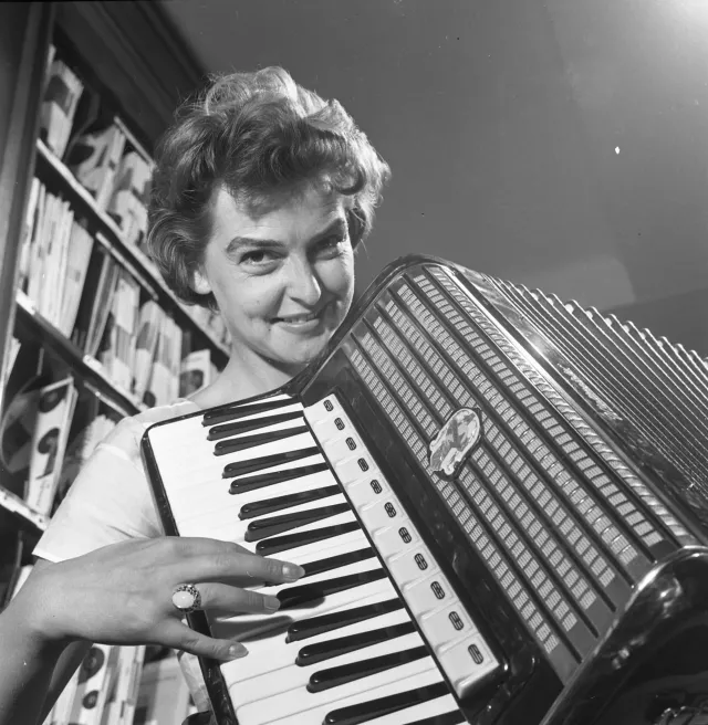 Zmarła ikona polskiej piosenki. To ona śpiewała m.in. przebój "Złoty pierścionek"