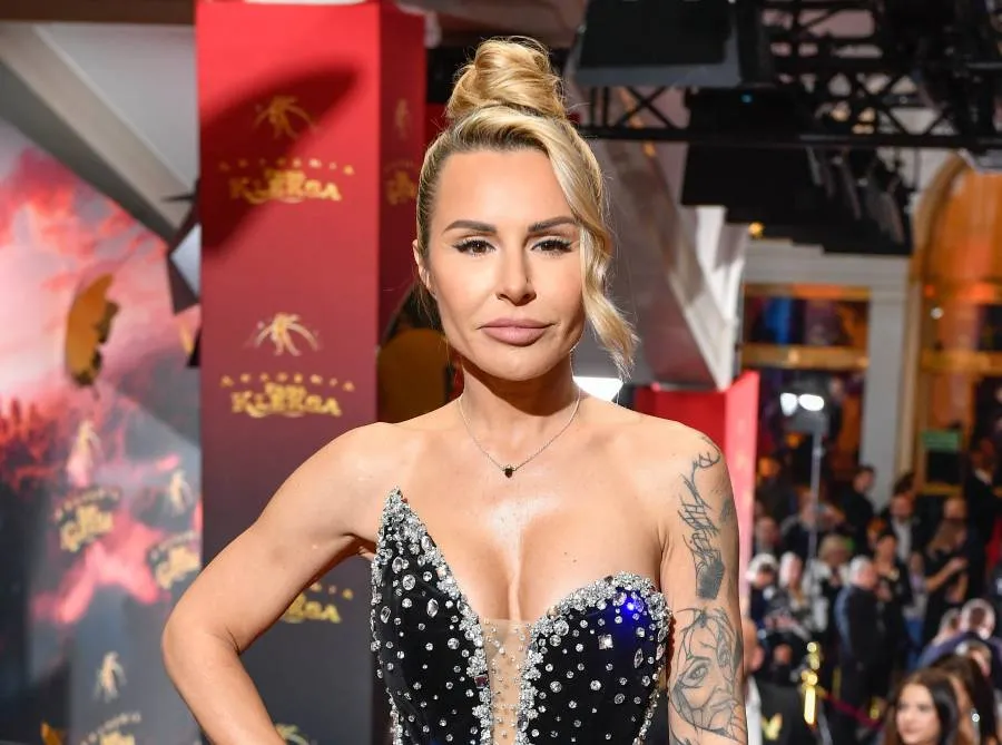 Blanka Lipińska narzeka na nowy biust. "Chciałam wyjąć całkiem"