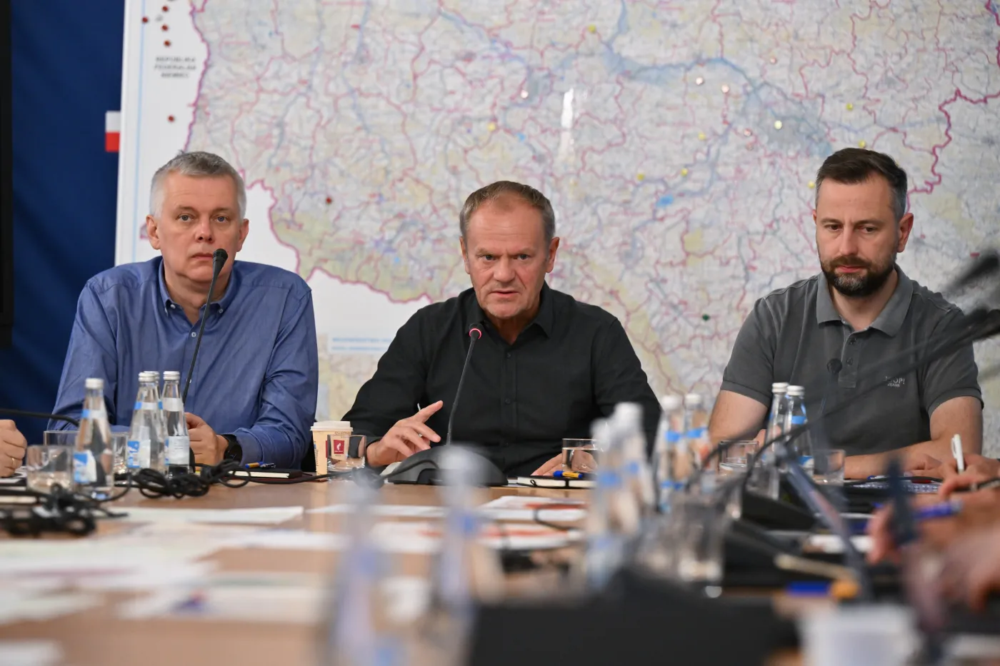 Krytyka rządu Donalda Tuska podczas powodzi jest uzasadniona? Polacy podzieleni [SONDAŻ]