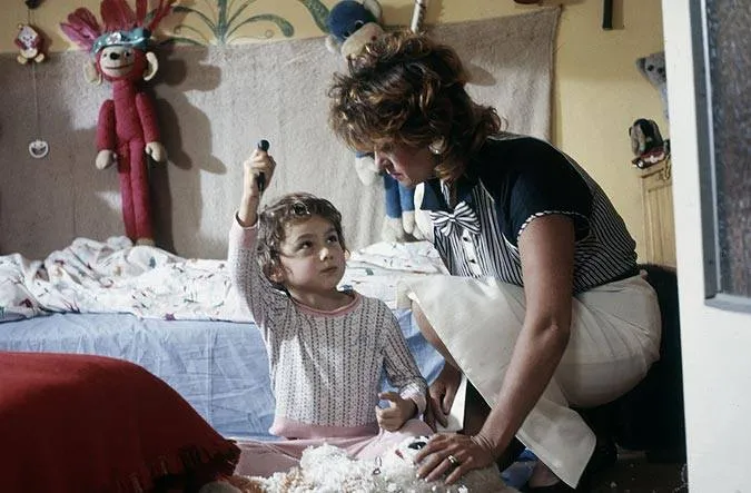 "Kasia, Kasia...". W filmie "Kogel-mogel" wcielał się w Piotrusia. Co dziś porabia Maciej Koterski?