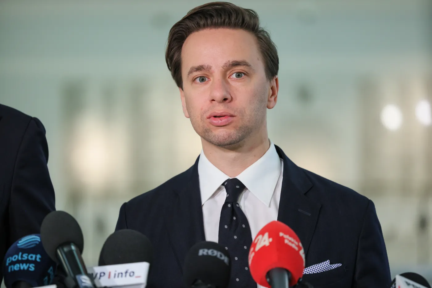 Burza wokół słów Bosaka o prawnikach. Polityk oskarża o "prostytucję polityczną"