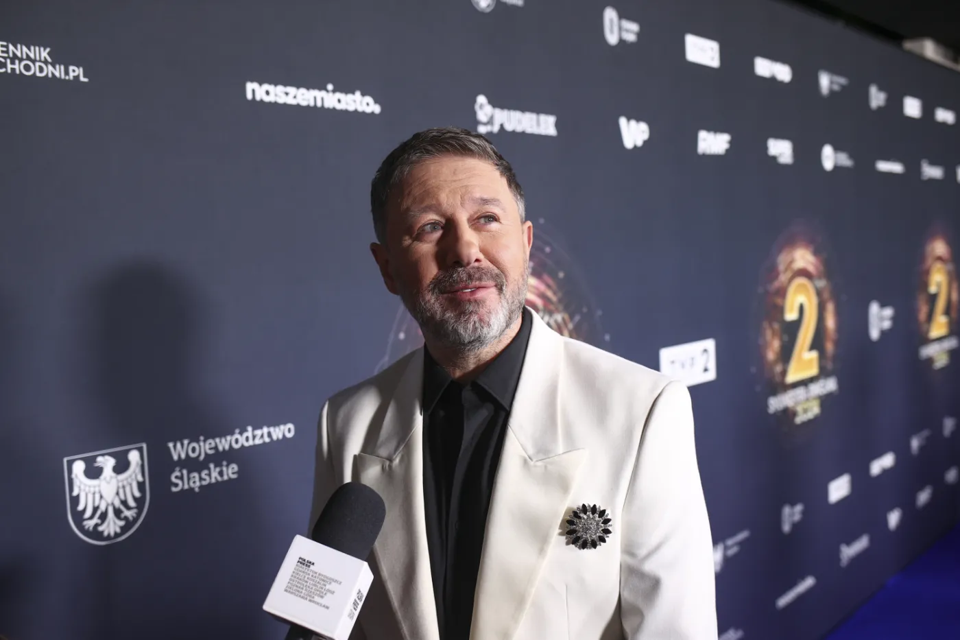 Andrzej Piaseczny o swoim partnerze. Mieszka z teściową