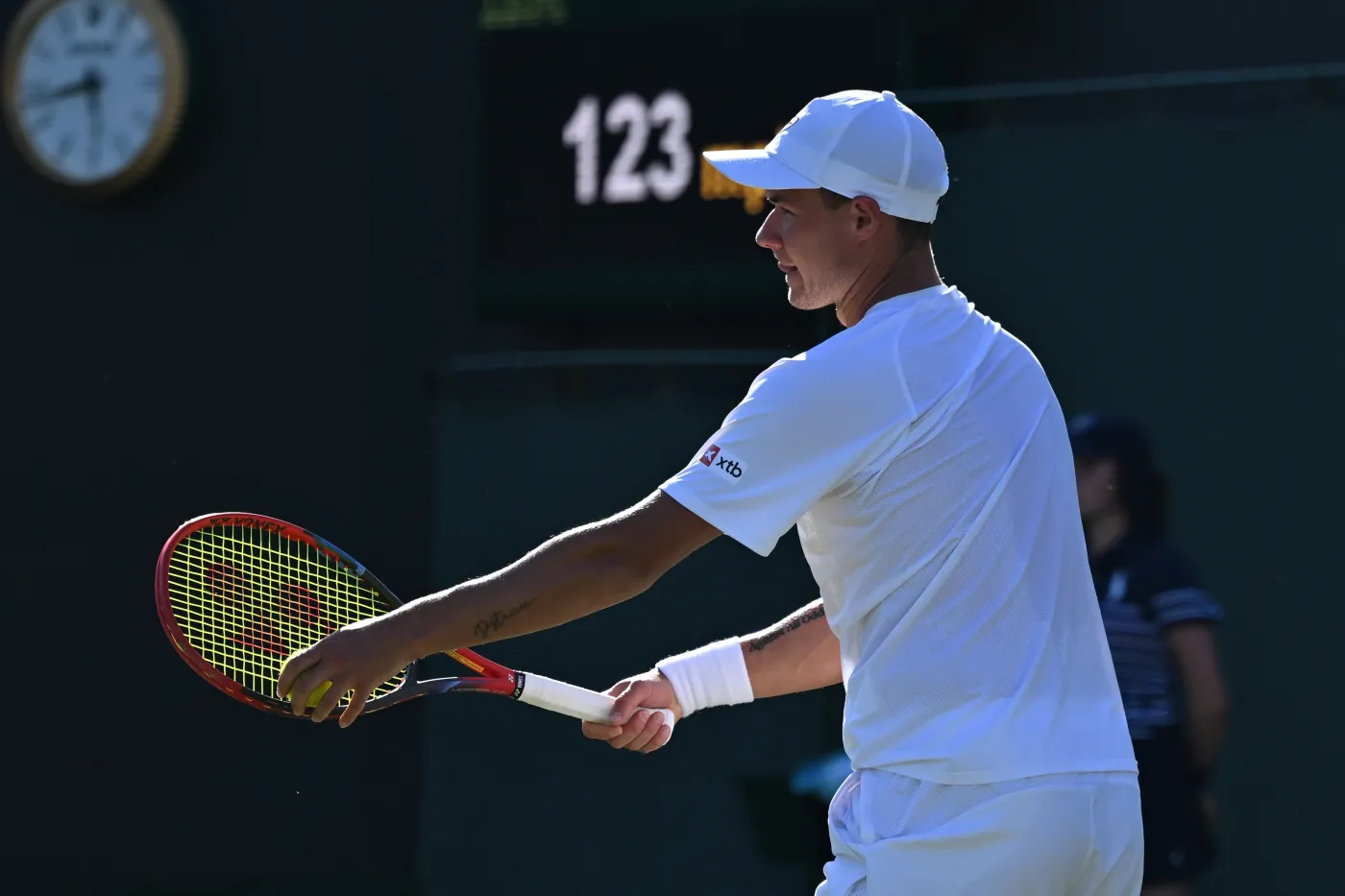 Sport w TV w środę 2 lipca. Majchrzak gra na Wimbledonie. Gdzie obejrzeć na żywo?