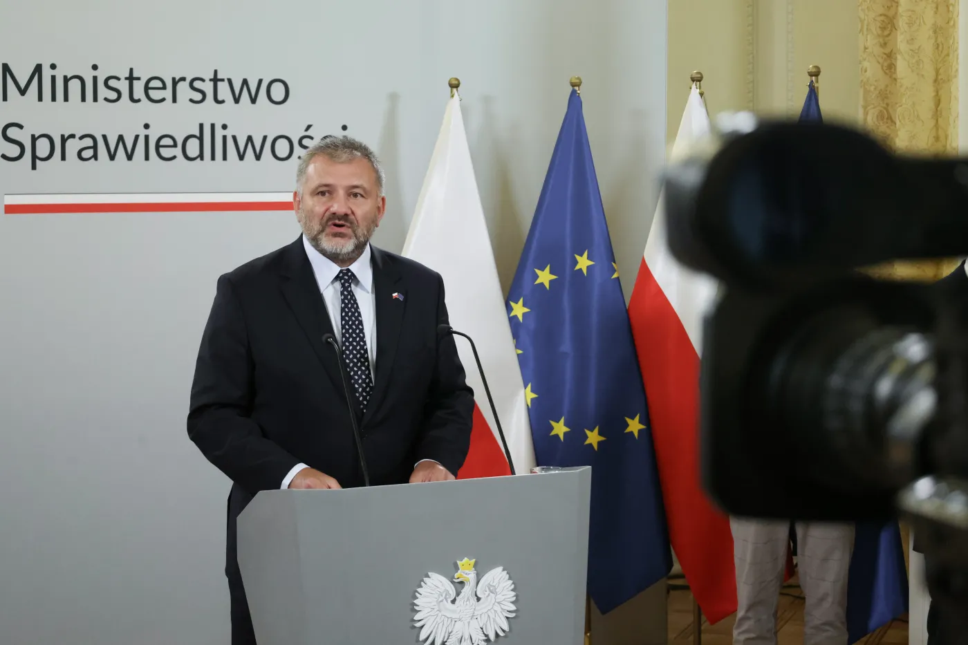 Waldemar Żurek: żona prezesa TK jest jednym z wielu zawieszonych prezesów sądów