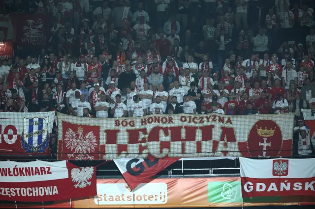 Holendrzy ocenzurowali transparent polskich kibiców. Dotyczył masowej imigracji