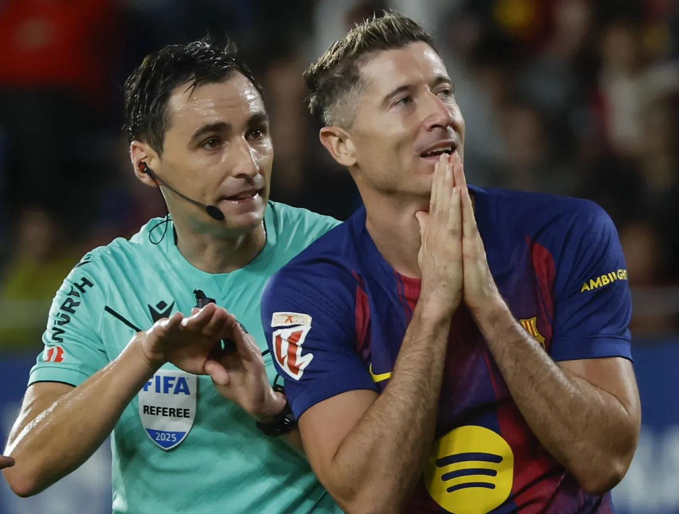 Robert Lewandowski poobijany w meczu z Getafe. Rywale nie przebierali w środkach