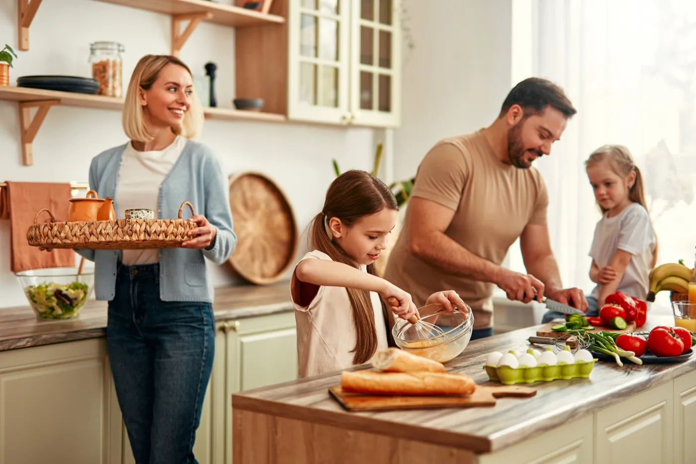 Karta Dużej Rodziny także dla rodzin wychowujących dwójkę dzieci. Te osoby często nie wiedzą, że mogą korzystać ze zniżek. Wystarczy złożyć wniosek