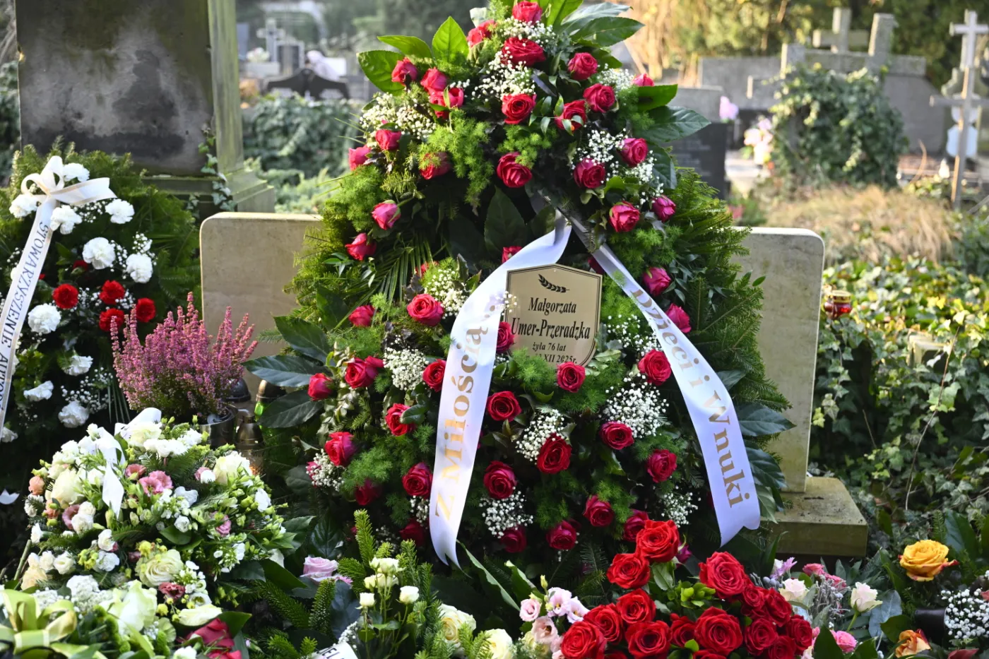 magda-umer-zostala-pochowana-na-cmentarzu-ewangelickoreformowanym-w-warszawie-38989914.jpg