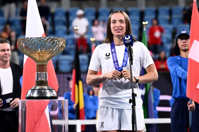 Iga Świątek zmierzyła się na korcie z mężczyznami. Polka grała o milion dolarów