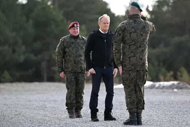 Tusk ostro do przeciwników SAFE. Premier nie gryzł się w język. "Dotarło, zakute łby?"