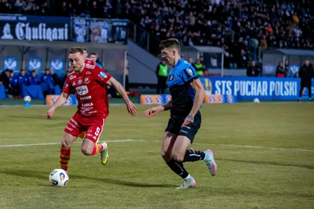 Garnitury za Puchar Polski. Zbigniew Boniek motywuje piłkarzy Zawiszy Bydgoszcz