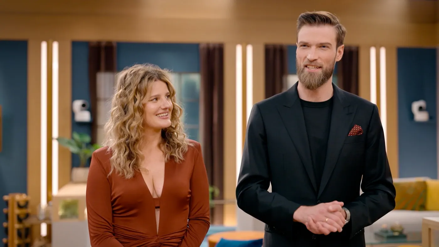 Zofia Zborowska-Wrona i Andrzej Wrona jako prowadzący show "Love is Blind: Polska"