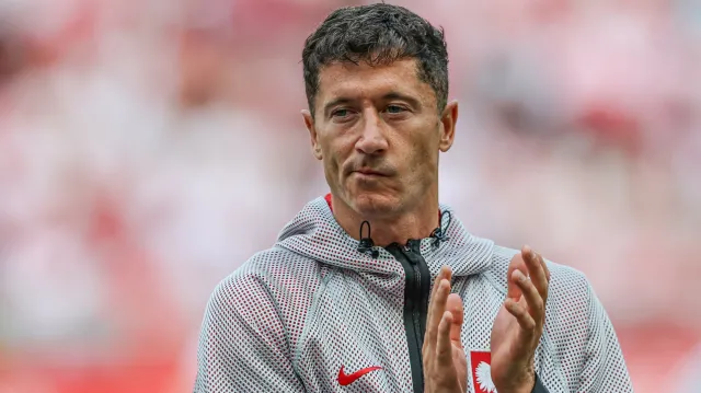 Lewandowski "kiełbasą wyborczą". Kandydat na prezydenta złożył mu ofertę