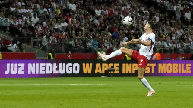 Robert Lewandowski nie trafi do tego klubu. Transfer spalił na panewce