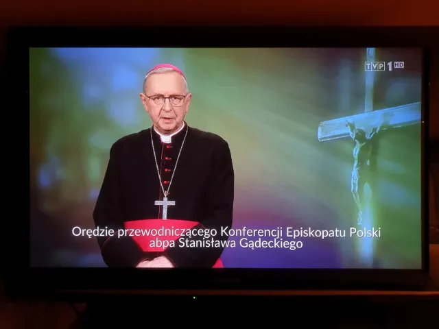 Abp Gądecki apeluje o korzystanie z dyspensy od uczestnictwa w niedzielnej mszy św.
