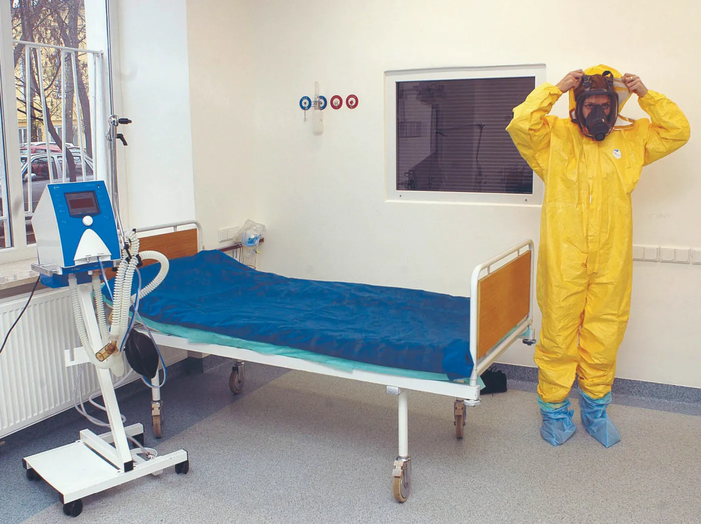 Pacjenci z 0bjawami infekcji koronawirusem nie muszą mieć skierowania do szpitala