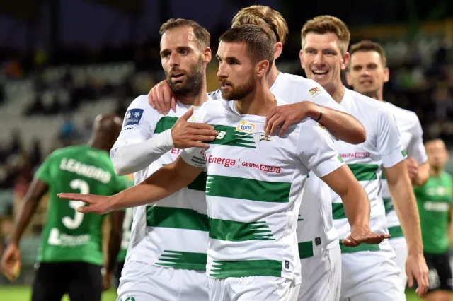 Czerwona karta i cztery gole w meczu Górnika z Lechią [WIDEO]