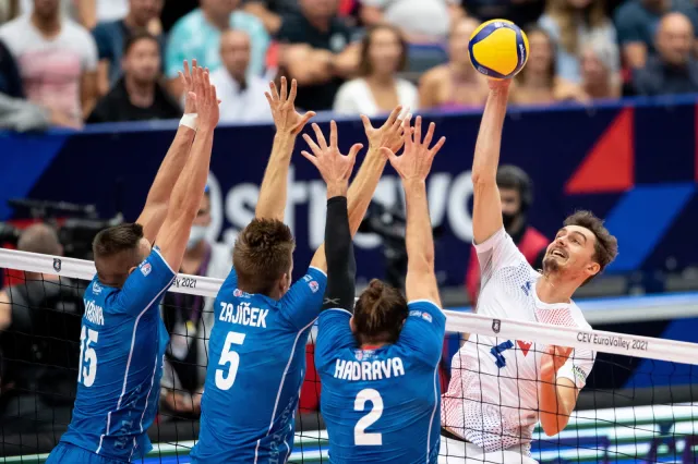 ME w siatkówce: Sensacyjna porażka mistrzów olimpijskich