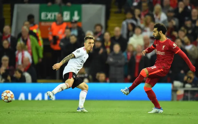 Grad goli na Anfield. Liverpool w półfinale po radosnej grze [WIDEO]