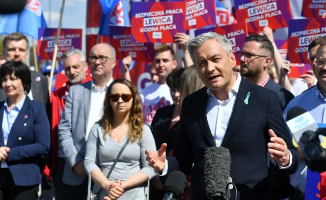 To ugrupowanie zyskało najwięcej. I nie jest to PiS ani PO. SONDAŻ