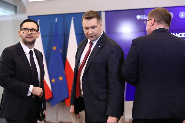 Czarnek o "willi plus": Posłanki KO podle i nikczemnie ubliżają dziesiątkom organizacji