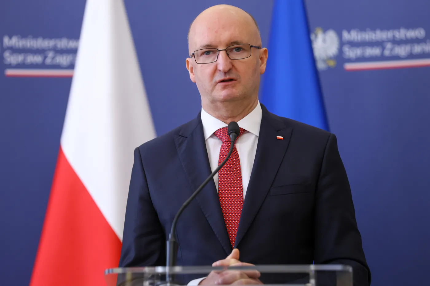 Afera wizowa PiS. Wawrzyk o kulisach odejścia z MSZ: Jestem wyłącznie hetero