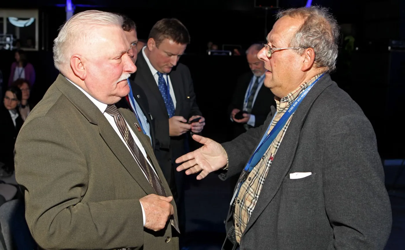 "Gumkowanie Wałęsy czy Kuronia było obrzydliwe". Apel opozycjonistów z PRL