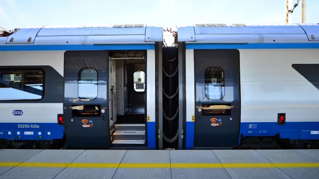 PKP Intercity kupi nowe pociągi. Większy komfort i pojemność dla pasażerów